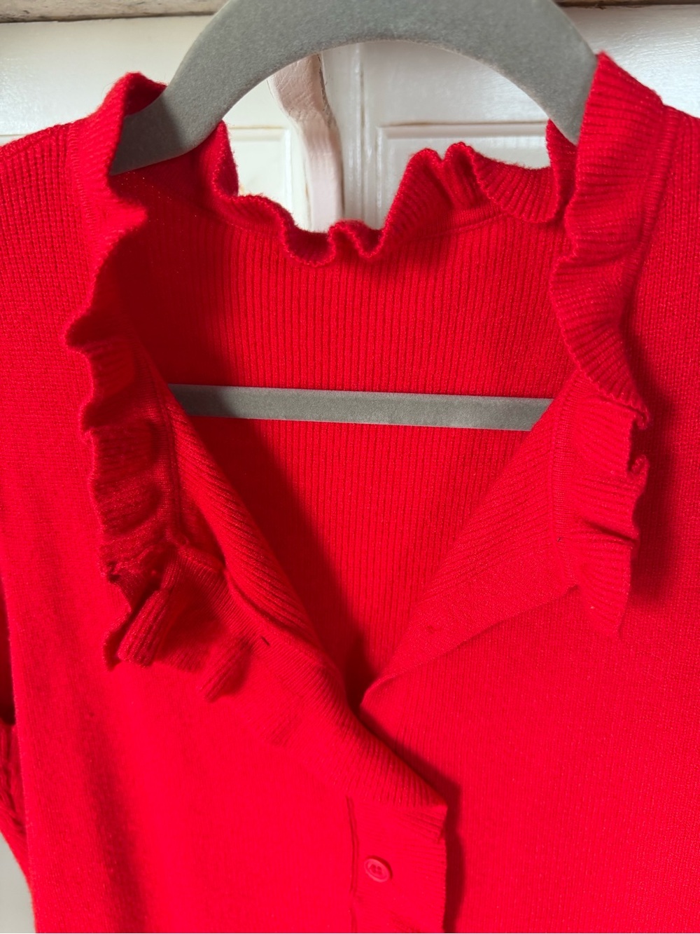 Source Unknown Red Ruffle-Trim Sleeveless Knit Shell NWOT - Picture 2 of 2